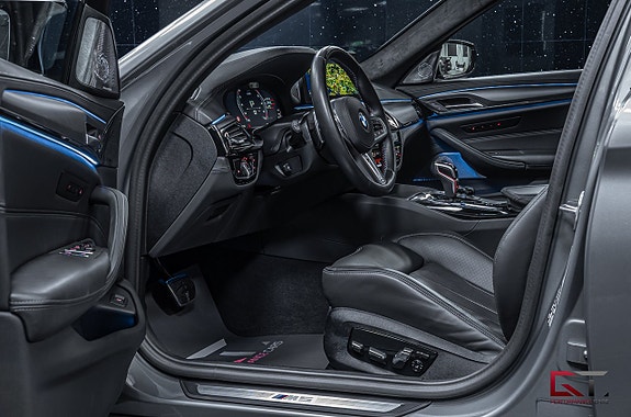 BMW M5 10 of 24