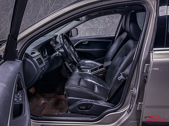 Volvo XC70 10 of 27