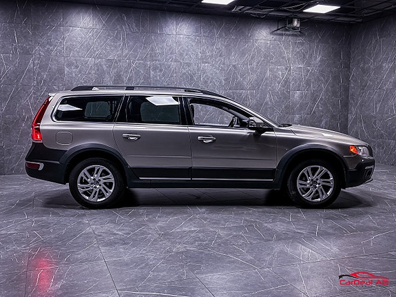 Volvo XC70 8 of 27