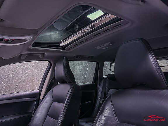 Volvo XC70 25 of 27