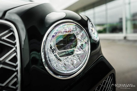 Bentley Bentayga 28 of 30