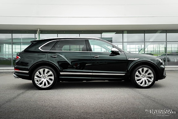 Bentley Bentayga 30 of 30