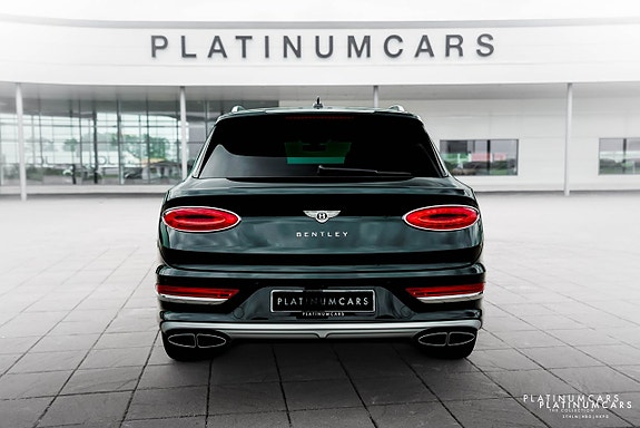 Bentley Bentayga 4 of 5