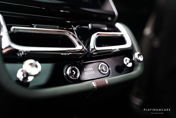 Bentley Bentayga 11 of 30