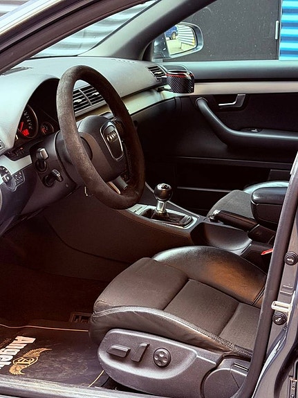 Audi A4 9 of 12