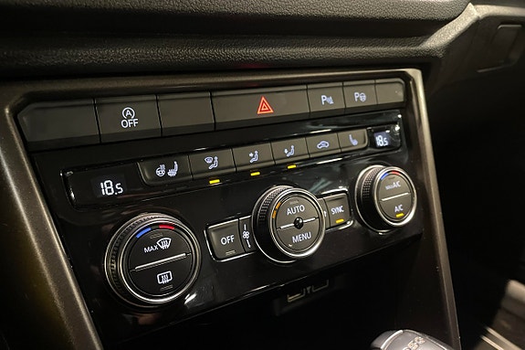 Volkswagen T-Roc 20 of 29