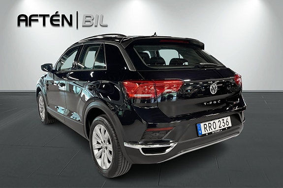 Volkswagen T-Roc 8 of 29