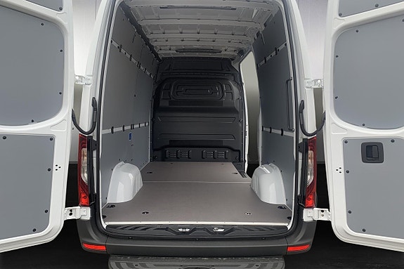 Mercedes-Benz Sprinter 317 11 of 11