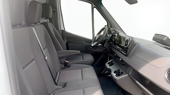 Mercedes-Benz Sprinter 317 2 of 5