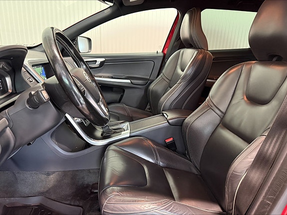 Volvo XC60 11 of 19