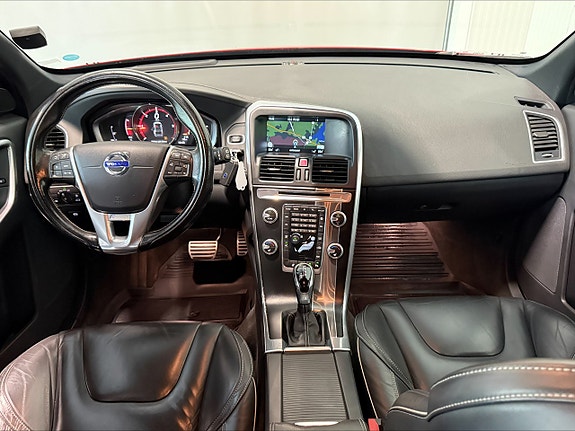 Volvo XC60 13 of 19