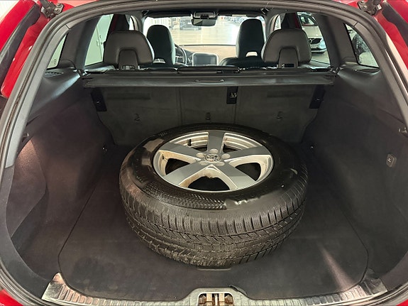 Volvo XC60 19 of 19