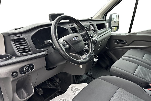 Ford Transit 7 of 11