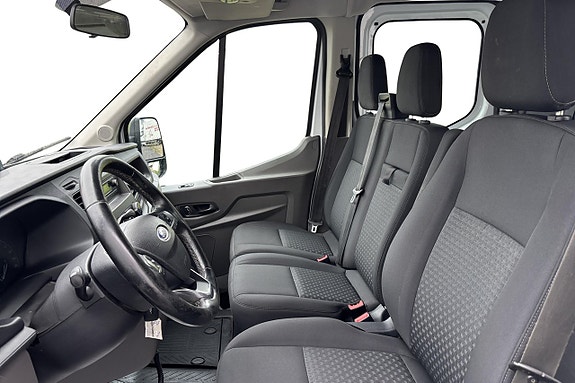 Ford Transit 8 of 11