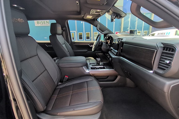 Chevrolet Silverado 1500 18 of 21