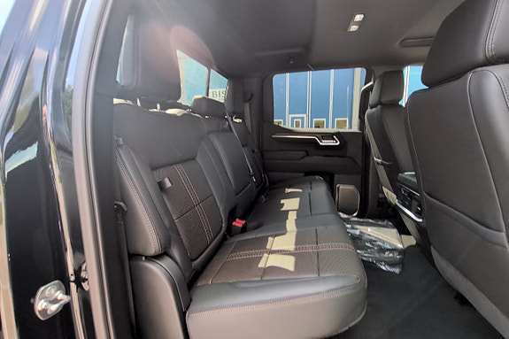 Chevrolet Silverado 1500 21 of 21