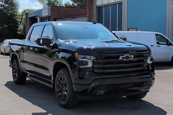 Chevrolet Silverado 1500 3 of 5