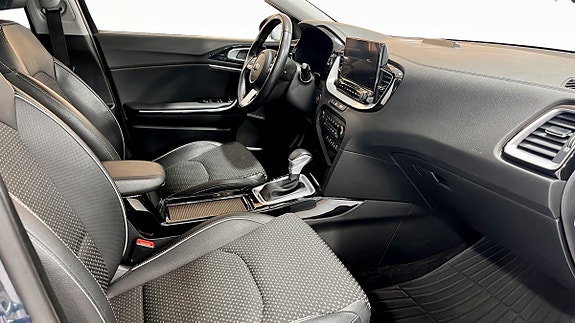 Kia XCeed 3 of 5