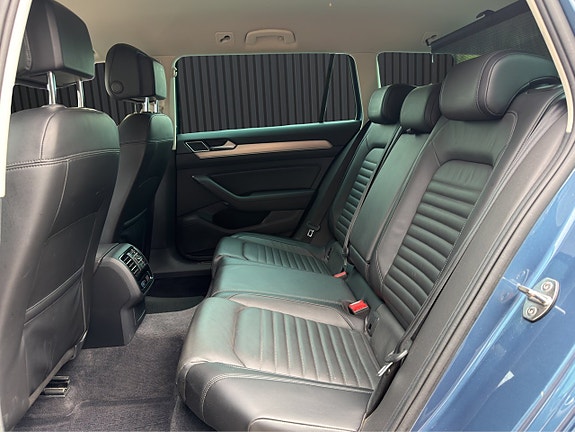 Volkswagen Passat Alltrack 14 of 21