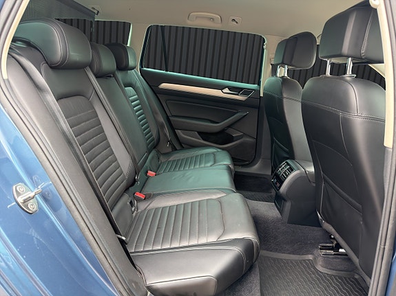 Volkswagen Passat Alltrack 13 of 21