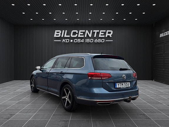 Volkswagen Passat Alltrack 6 of 21