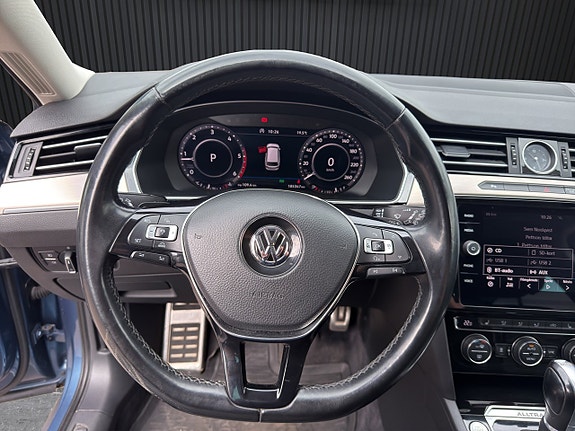 Volkswagen Passat Alltrack 15 of 21