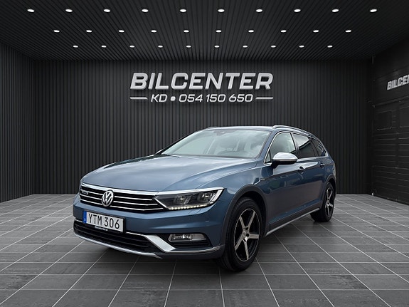 Volkswagen Passat Alltrack 3 of 5