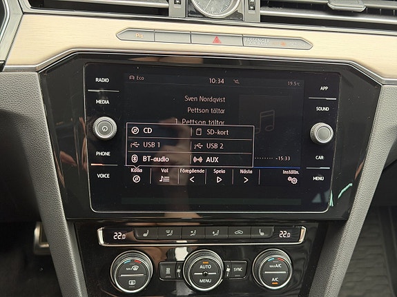 Volkswagen Passat Alltrack 18 of 21