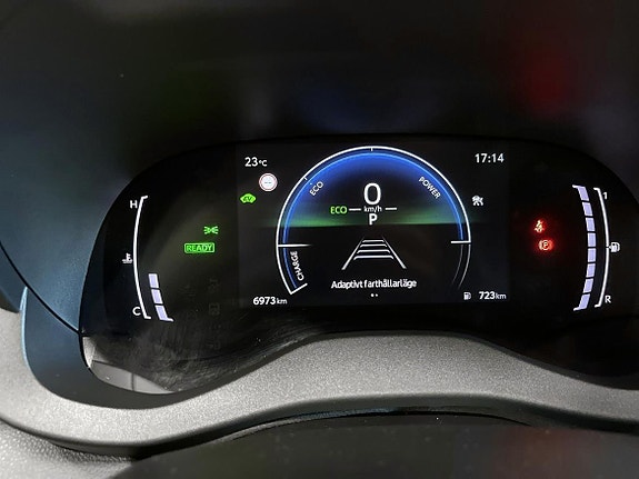 Toyota Yaris 14 of 22