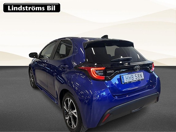 Toyota Yaris 4 of 22