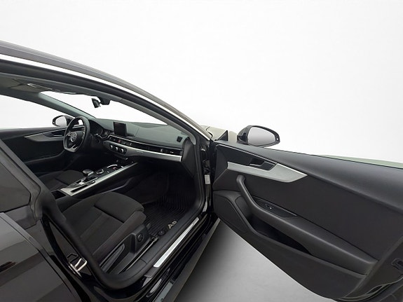 Audi A5 28 of 30