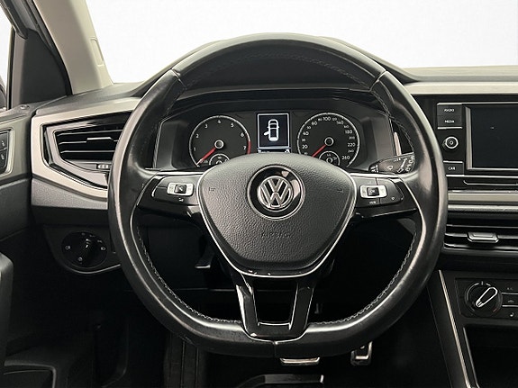 Volkswagen Polo 13 of 30