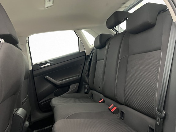 Volkswagen Polo 25 of 30