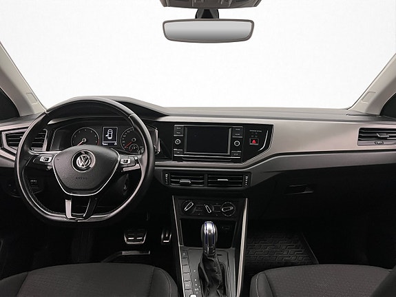 Volkswagen Polo 12 of 30