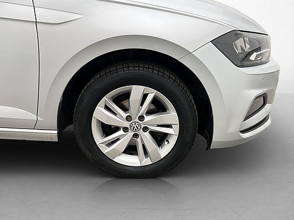 Volkswagen Polo 30 of 30