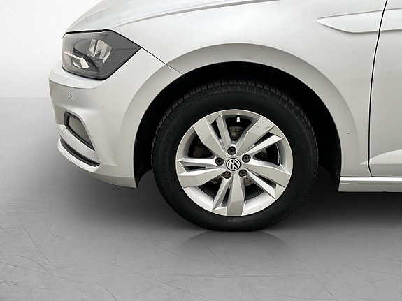 Volkswagen Polo 27 of 30