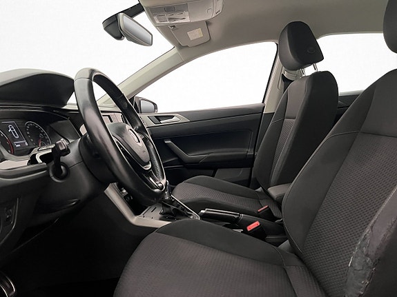 Volkswagen Polo 10 of 30