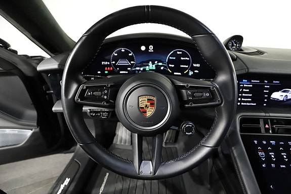 Porsche Taycan 16 of 26
