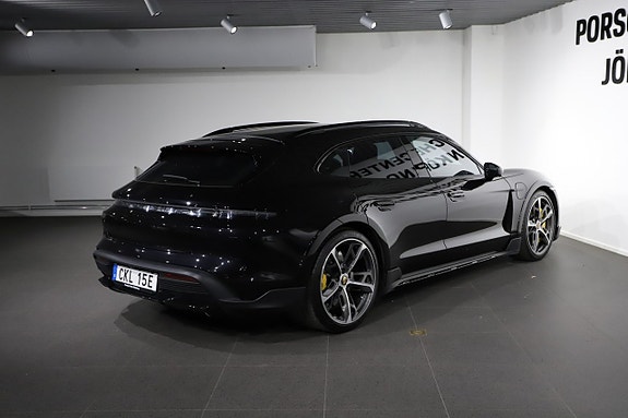 Porsche Taycan 5 of 5