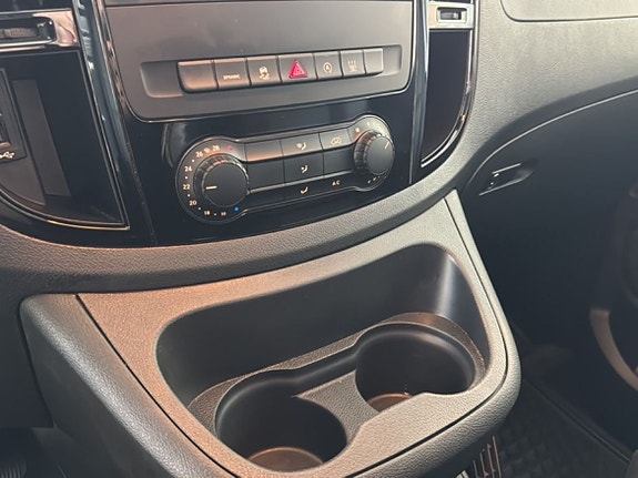 Mercedes-Benz Vito 108 11 of 12
