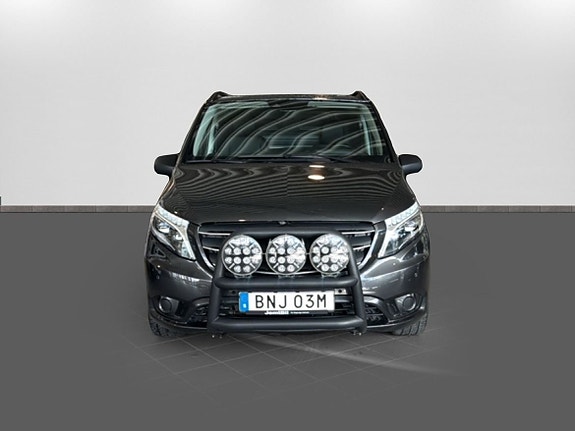 Mercedes-Benz Vito 108 2 of 5
