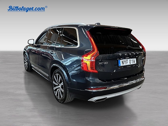 Volvo XC90 8 of 23