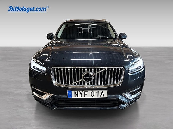 Volvo XC90 3 of 23