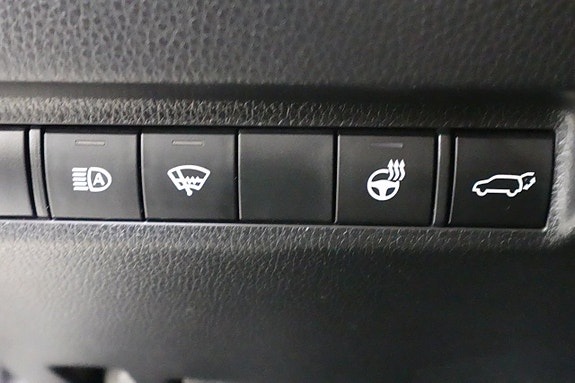 Toyota RAV4 16 of 23