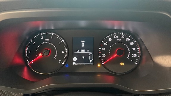 Renault Trafic 11 of 17