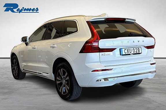 Volvo XC60 3 of 5