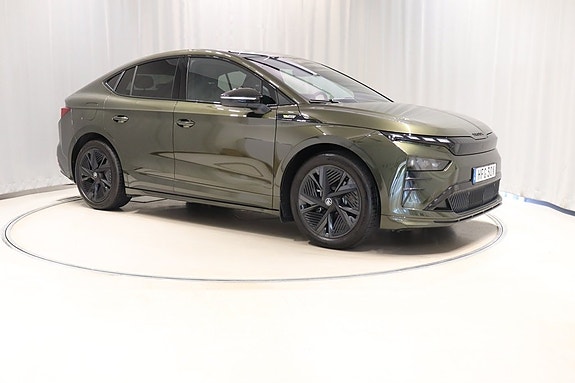 Skoda Enyaq Coupe RS 3 of 5
