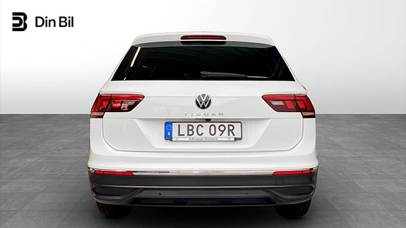 Volkswagen Tiguan 5 of 13
