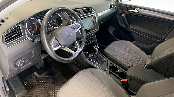 Volkswagen Tiguan 7 of 13