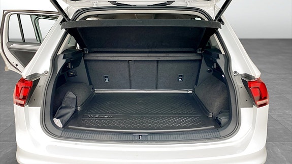 Volkswagen Tiguan 12 of 13